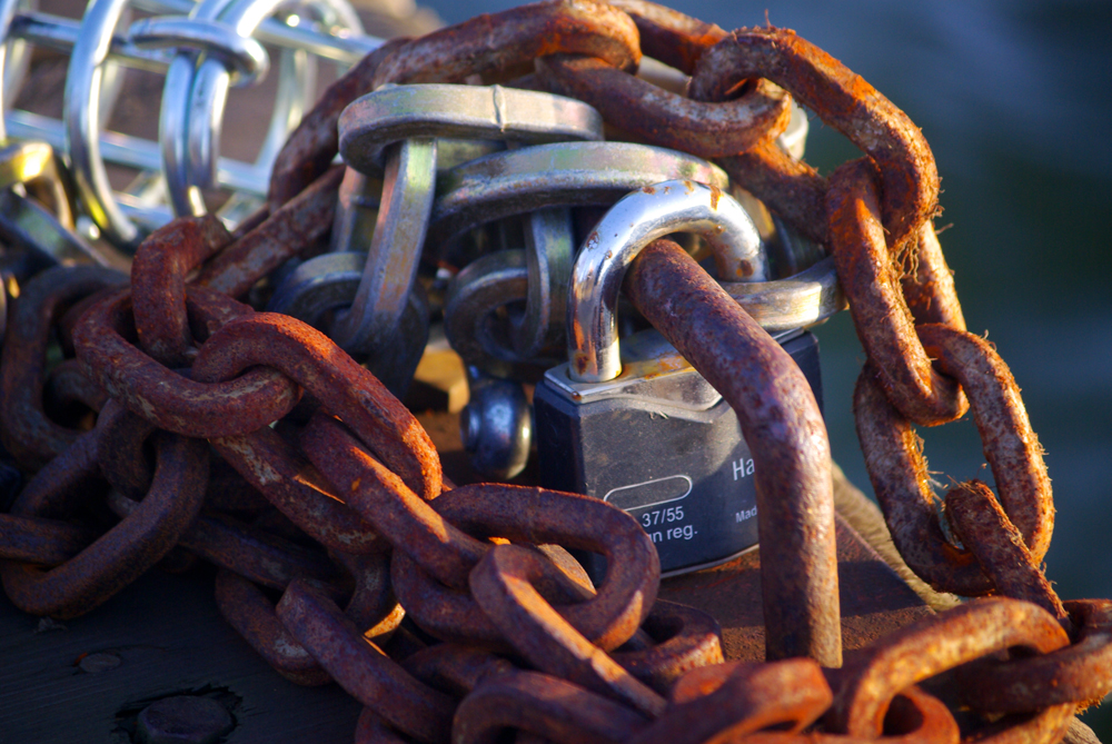 Adobe Access 4 Compliance and Robustness on Adobe TV